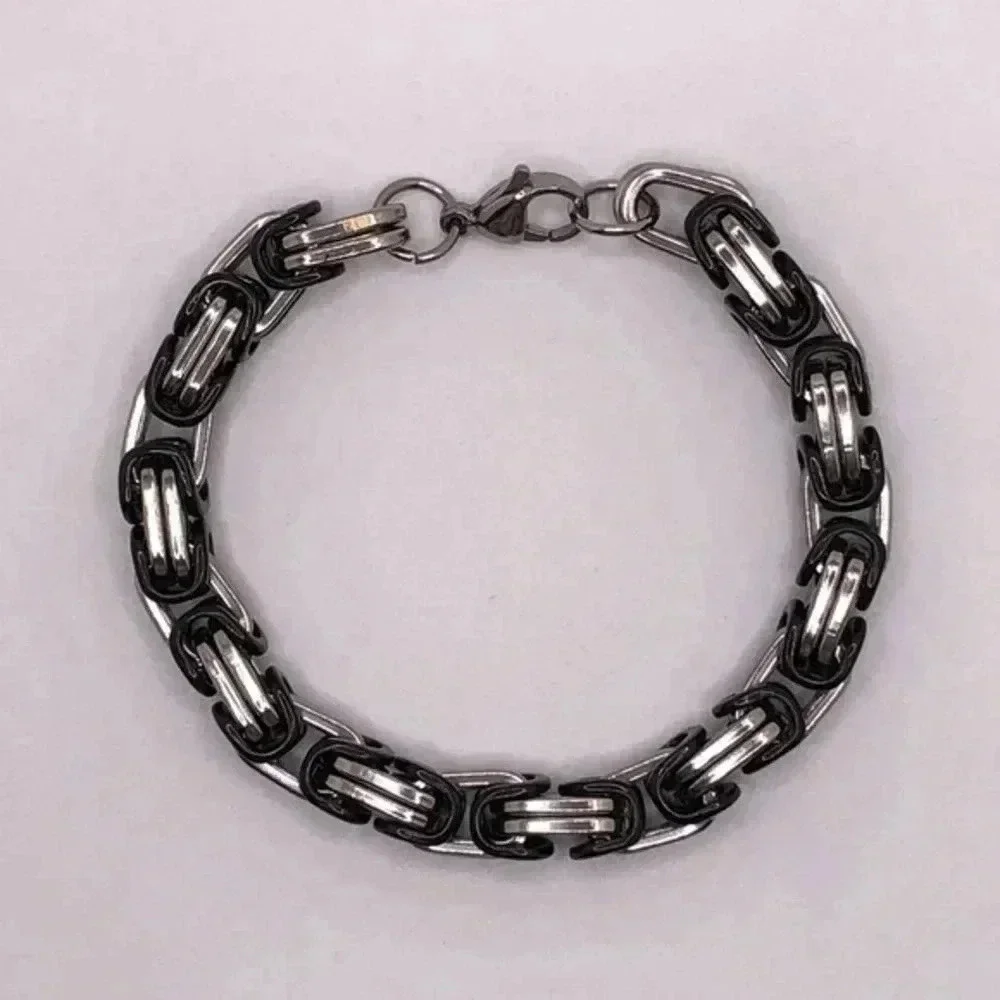 Men’s 8mm Stainless Steel Byzantine Chain Link Black & Silver Bracelet NWT